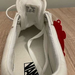 Vans classic Old Skool triple white sneakers